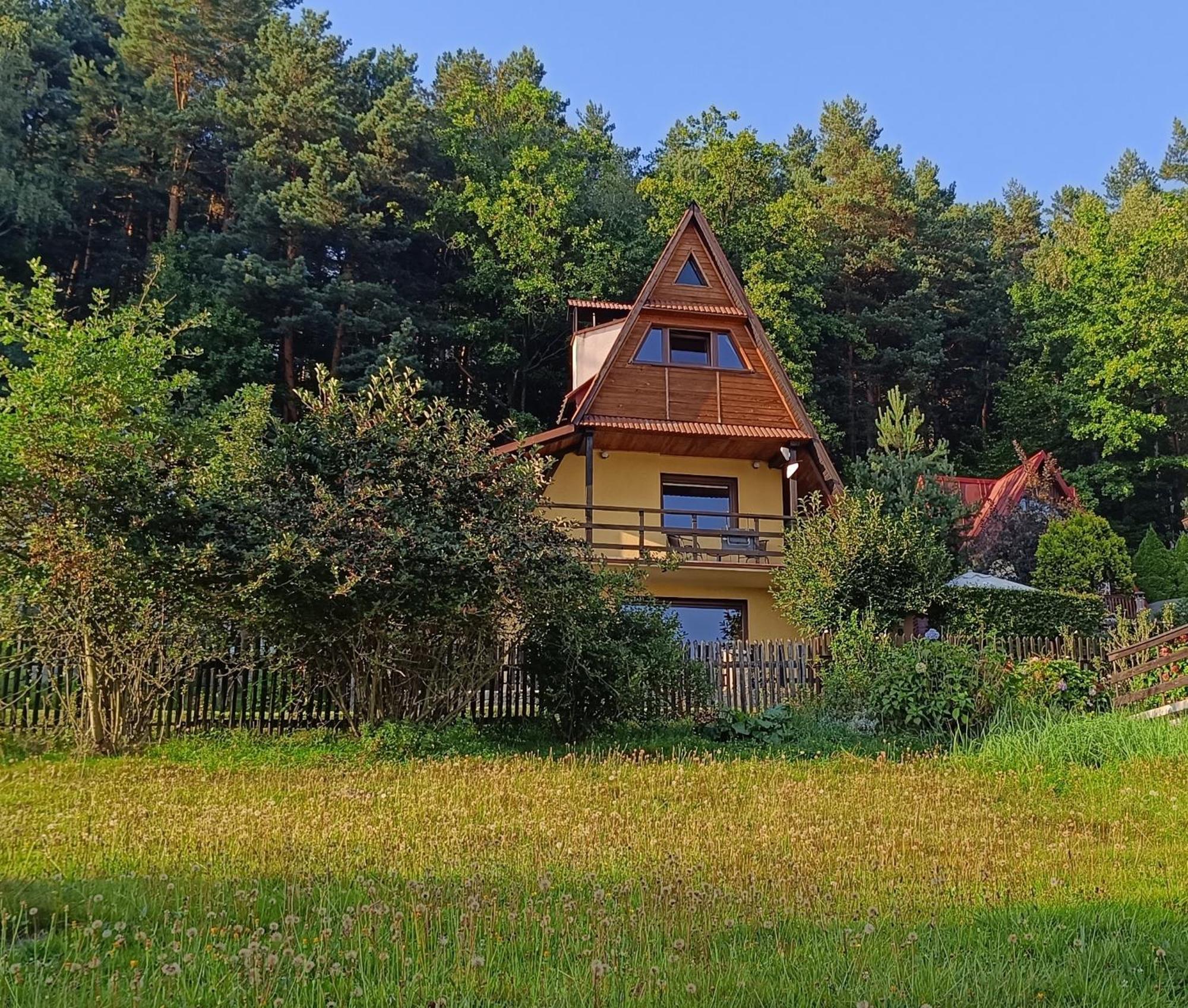 Domek Caloroczny Tresna Agata Exterior photo